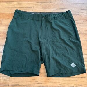 Trunks Surf & Swim Land to Water Mens Green Hybrid Shorts Size 38 Quick Dry